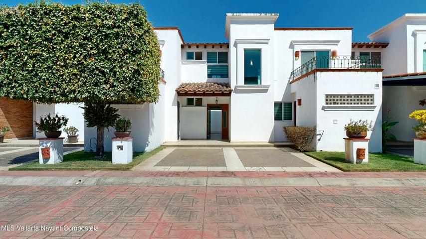 20 Avenida Mexico 7, VILLA ESMERALDA