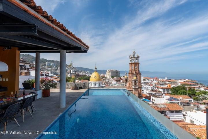 293 Iturbide 101, Casa Blanco