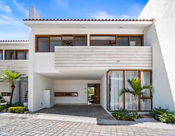 290 Paseo de Las Garzas 7, Garza Bay Casa 7
