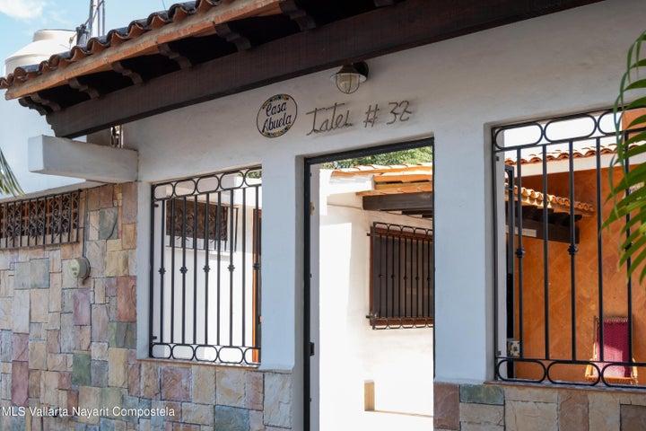 32 Tatei 48314, CASA ABUELA