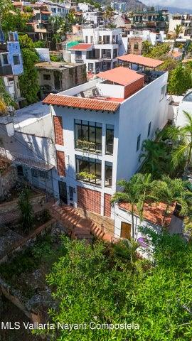 300 Calle Josefa Ortiz, Casa Danny