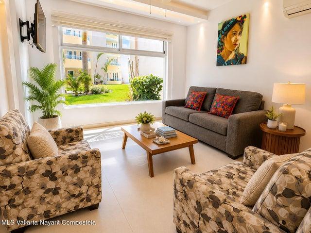 52 Retorno A Los Laureles Calle 602, La Vita Condominiums
