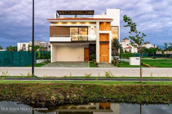 145 Blvd Nayarit. 165, KARACAL