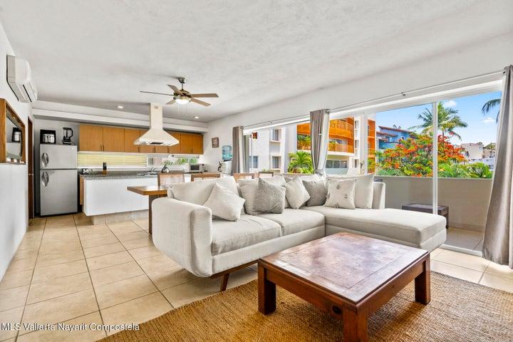 487 David Alfaro Siqueiros 211, La Joya