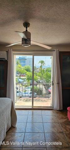 3975 Blvd Francisco Medina Ascencio D 11, Studio Woodie