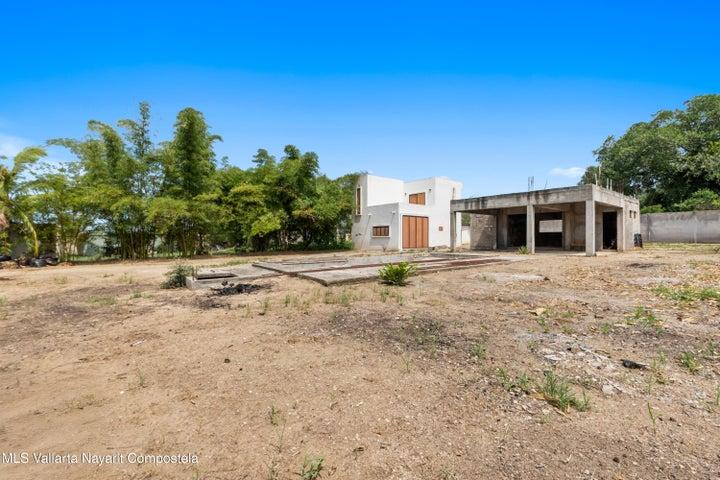 1689 LA-2 Carretera a Bucerias, Lote Camino viejo a Valle