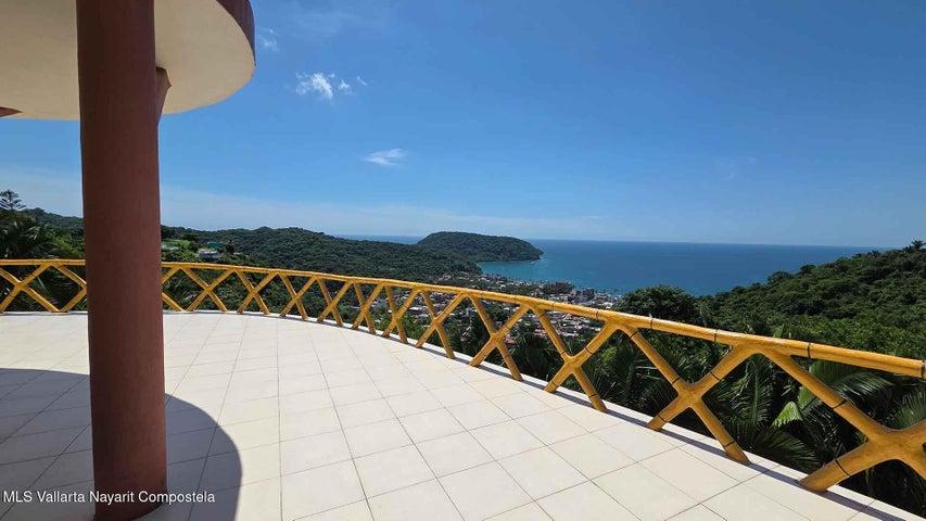 1 Vista del Pacifico, Casa Bambú
